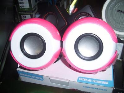 【批發(fā)音箱 持續(xù)火爆!樂飛兒系列 筆記本音箱 地攤熱銷 小額批發(fā)】價格,廠家,圖片,其他影音電器,廣州眾千電子產品-